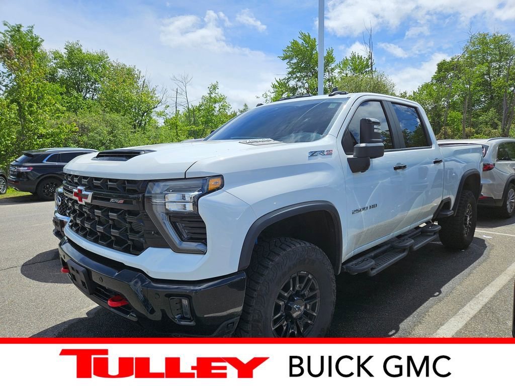2026 Chevrolet Silverado HD ZR2 4WD Crew Cab Standard Box's photo