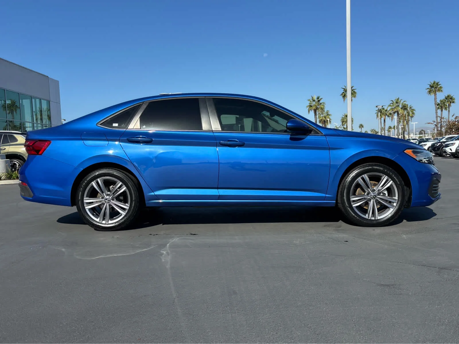 3VW7M7BU3NM032390