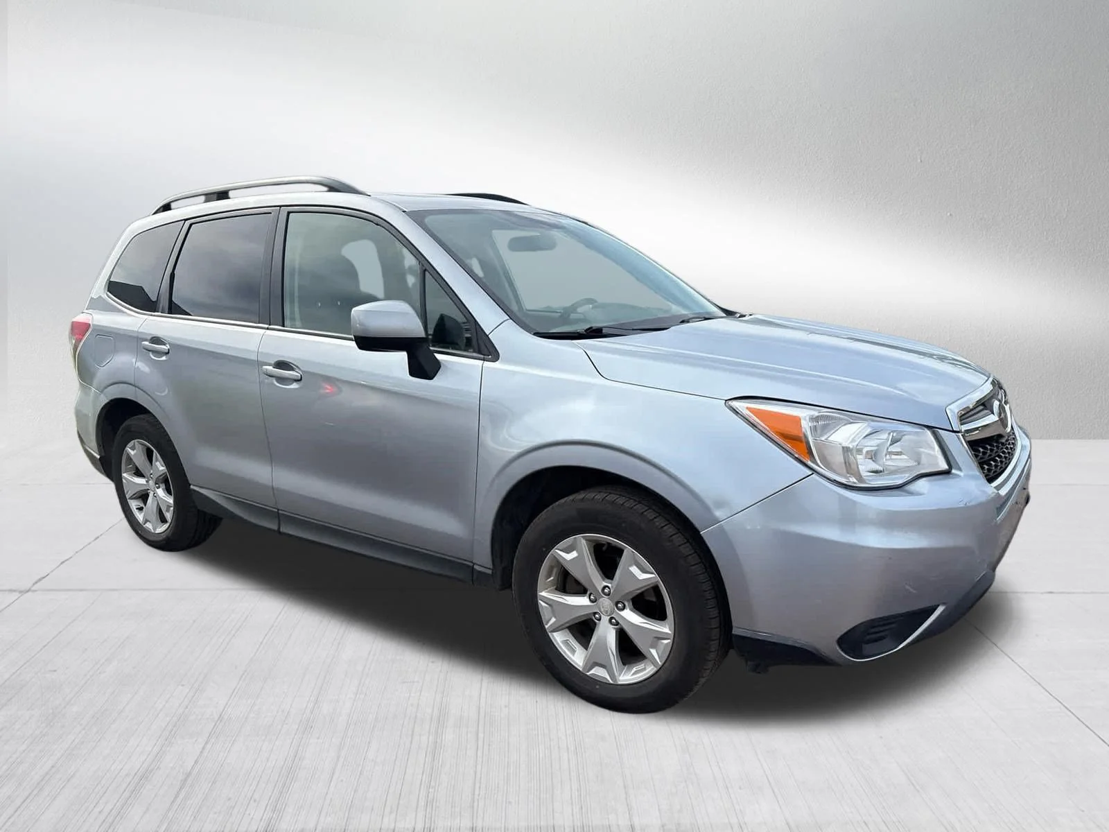 Used 2016 Ice Silver Metallic Subaru 2.5i Premium image 10