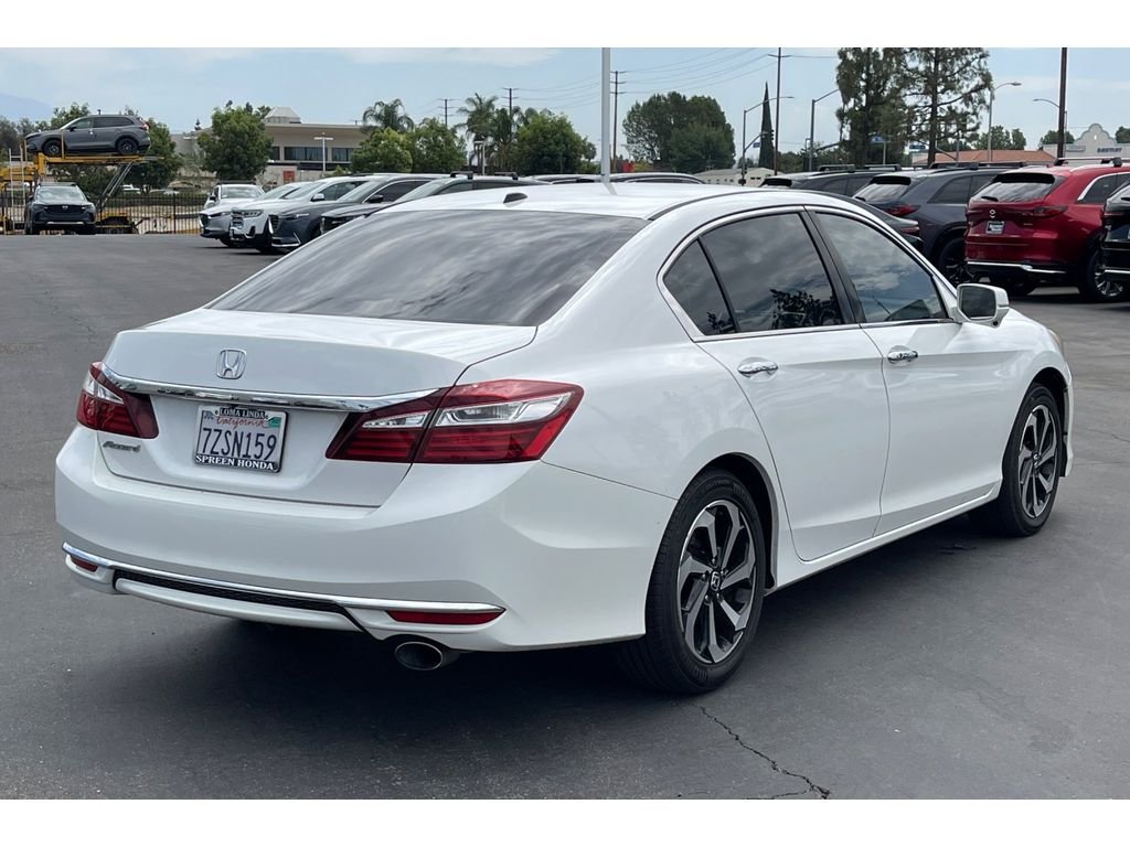 Used 2017 White Orchid Pearl Honda EX image 6