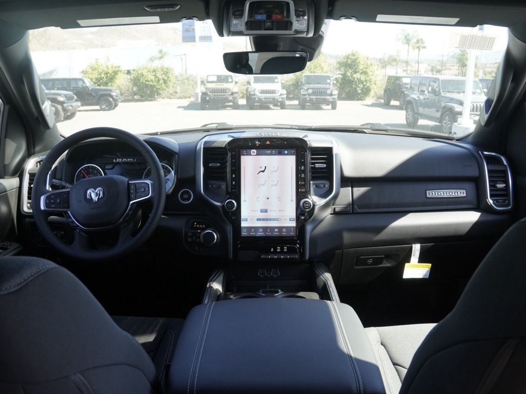 New 2026 Bright White Clear-Coat Exterior Paint RAM Big Horn/Lone Star image 24