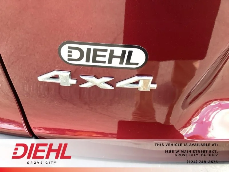 Used 2020 Red Jeep Latitude Plus image 12