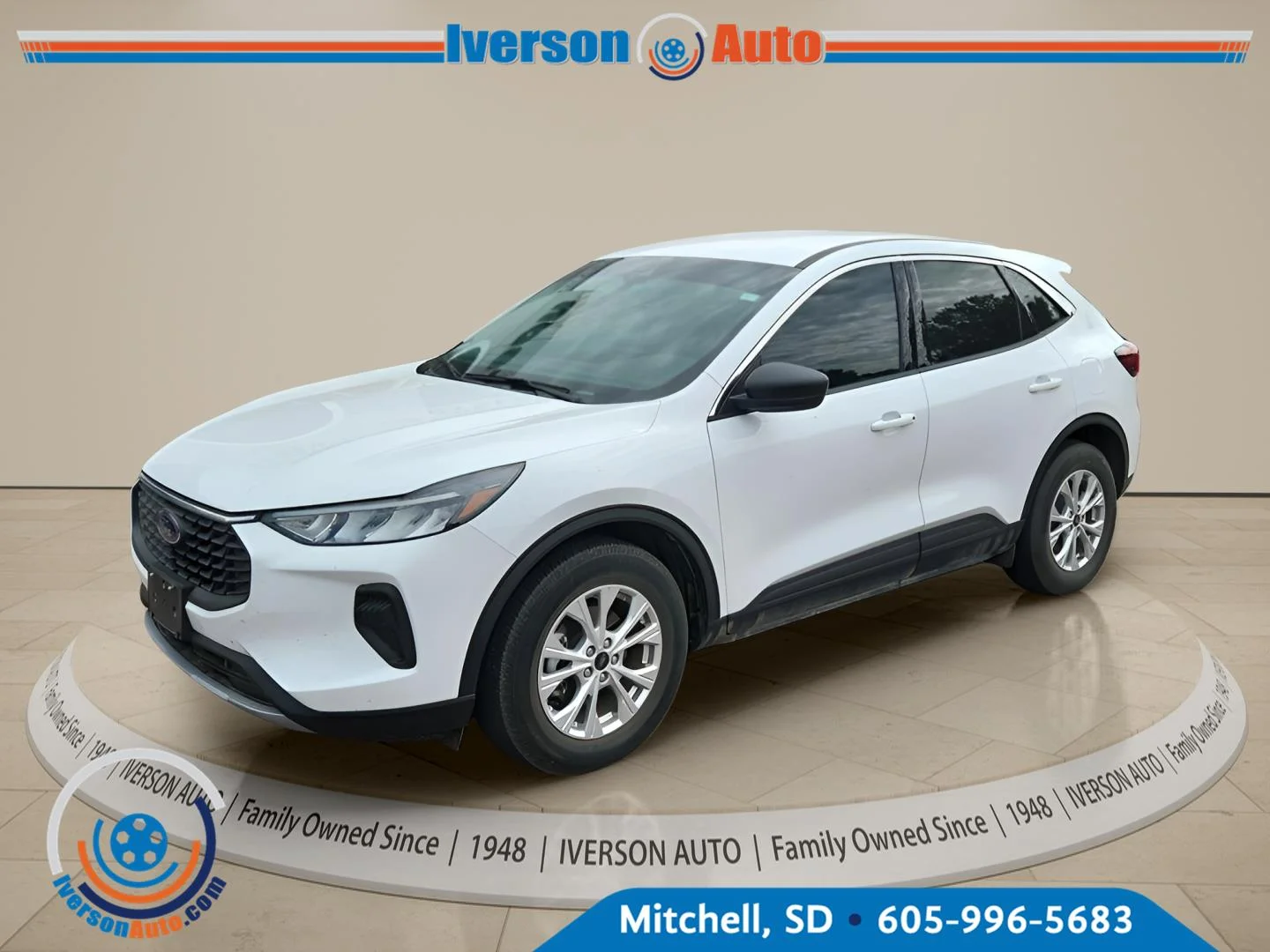 Used 2023 Oxford White Ford Active image 2