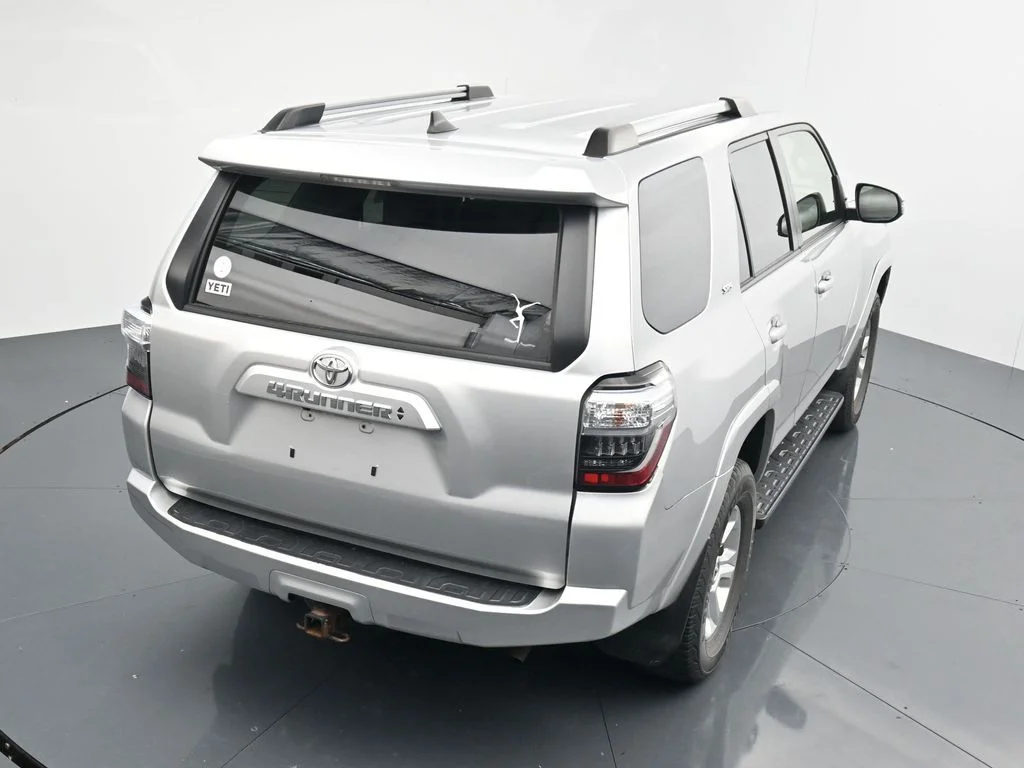 Used 2022 Silver Toyota SR5 Premium image 14