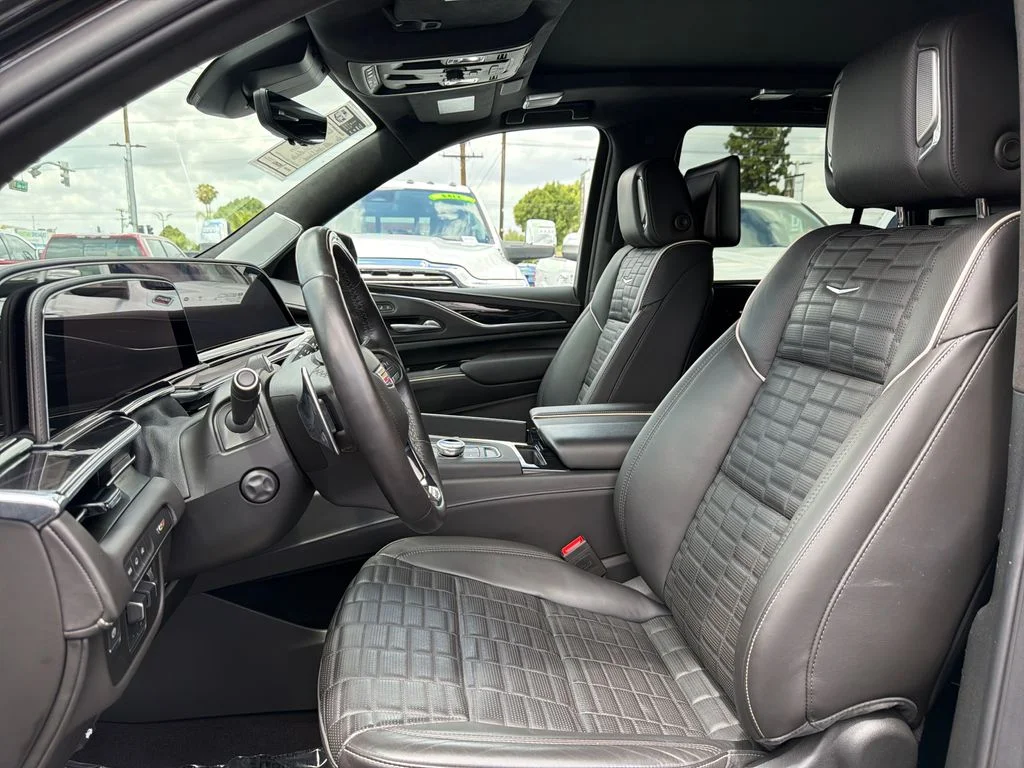 Used 2024 Black Cadillac V-Series image 9