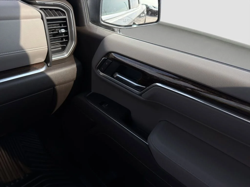 2026 GMC Sierra 1500 SLE - Photo 17