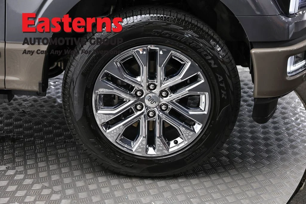 Used 2025 Gray Ford King Ranch image 36