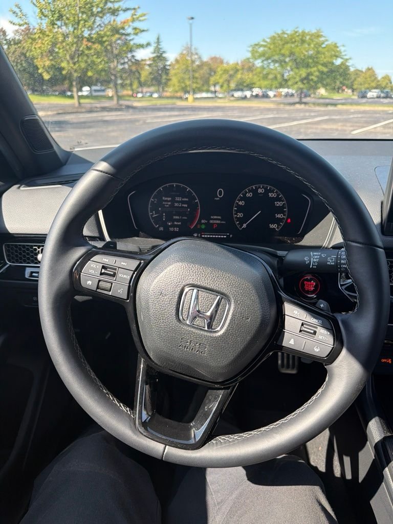 Certified Used 2025 Platinum White Pearl Honda Sport image 18
