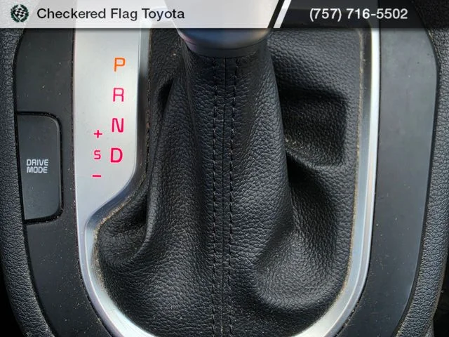 Used 2023 Fire Orange Kia LXS image 18