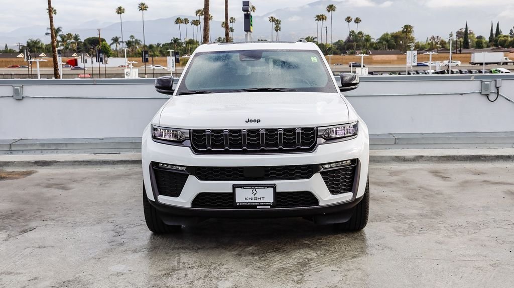 New 2026 Bright White Clearcoat Jeep Limited image 3