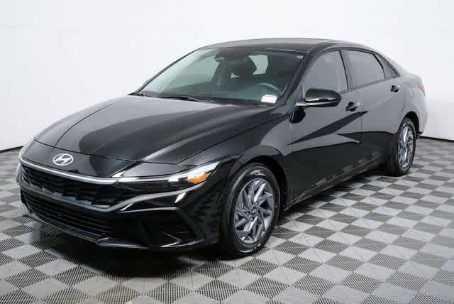 New 2026 Abyss Black Hyundai Blue image 7