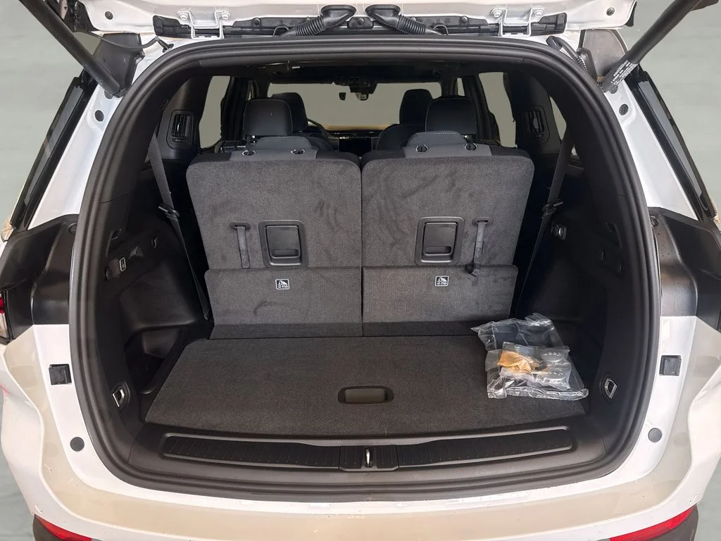 New 2026 Bright White Clearcoat Jeep Laredo image 8