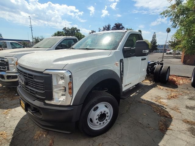 2024 Ford F-550 Super Duty Chassis Cab XL - Photo 29