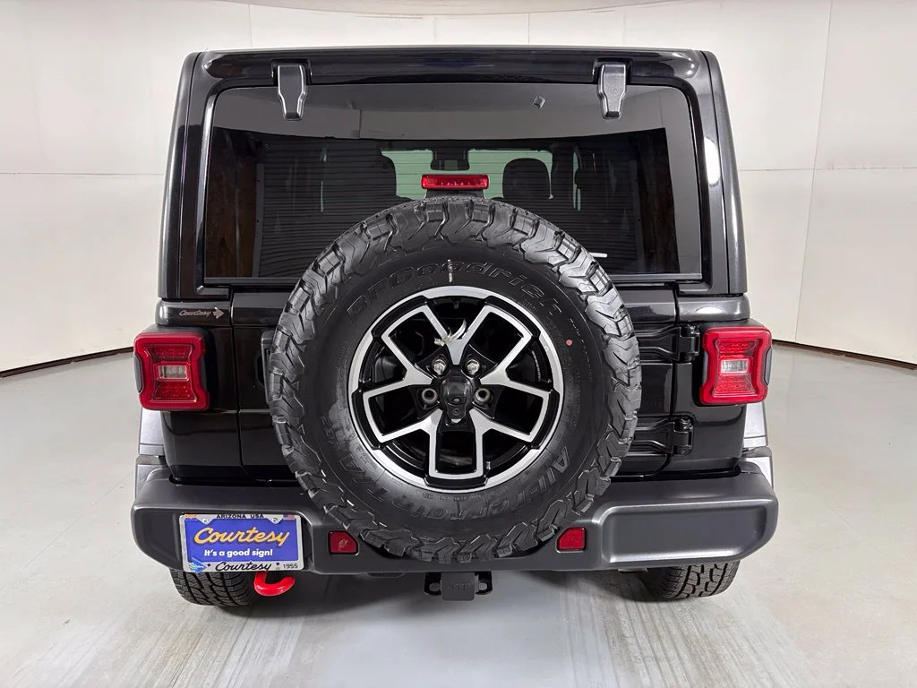Used 2025 Black Jeep Rubicon image 7