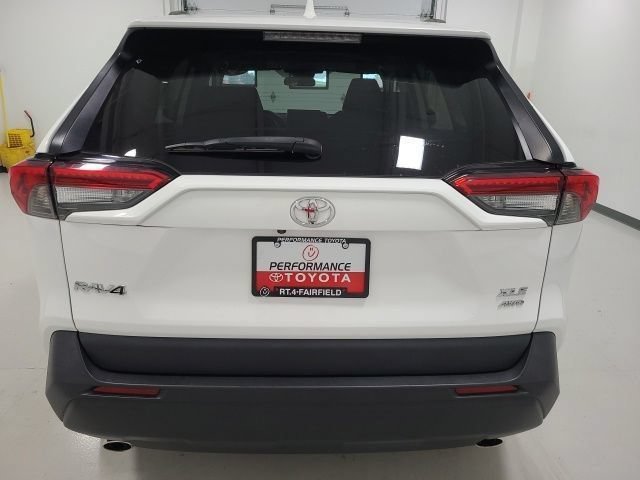 Used 2024 Ice Cap Toyota XLE image 33