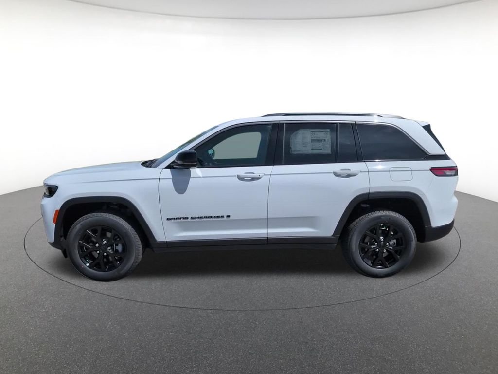 New 2026 White Jeep Altitude image 12