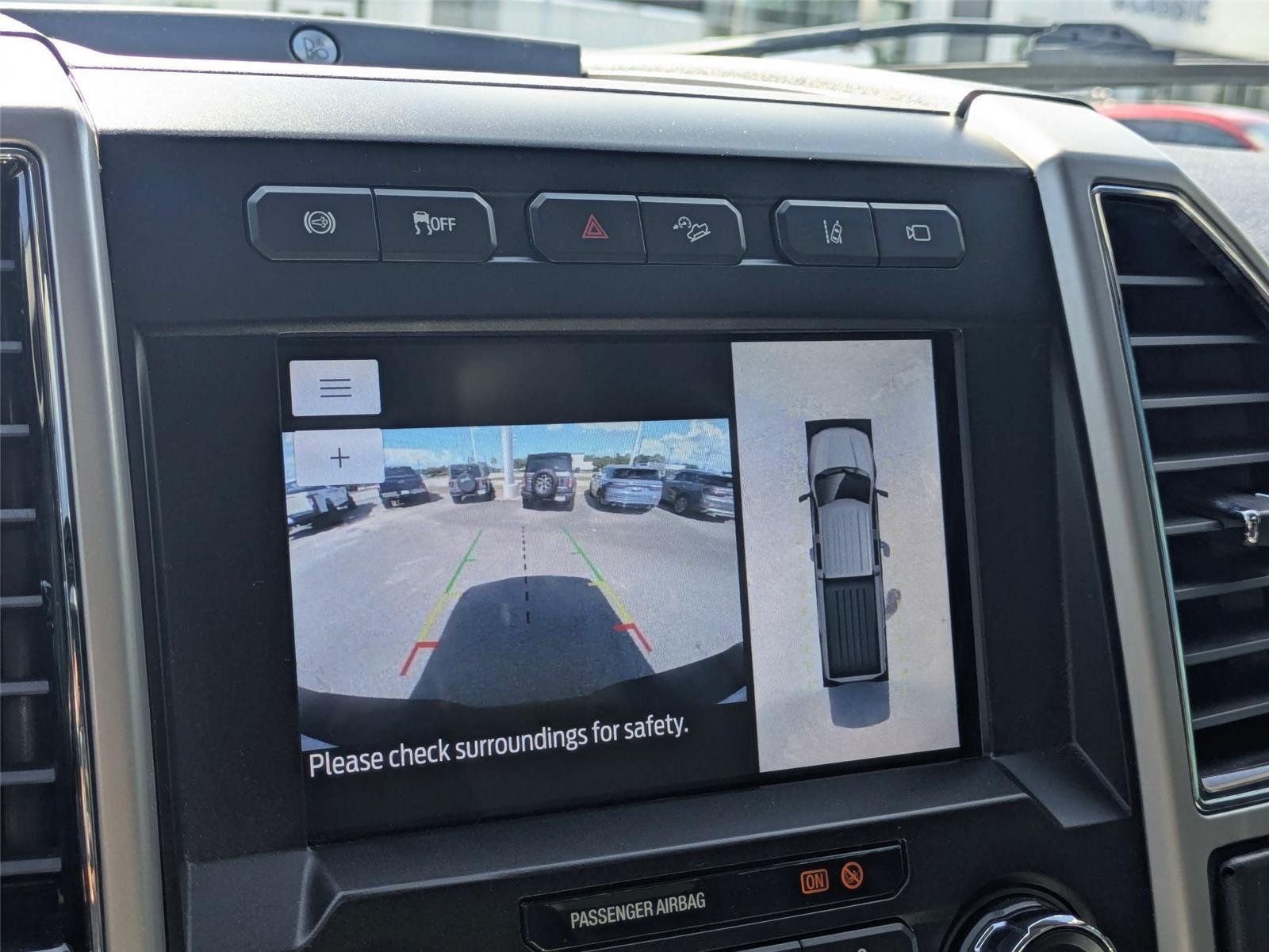 Used 2020 Iconic Silver Metallic Ford LARIAT image 22