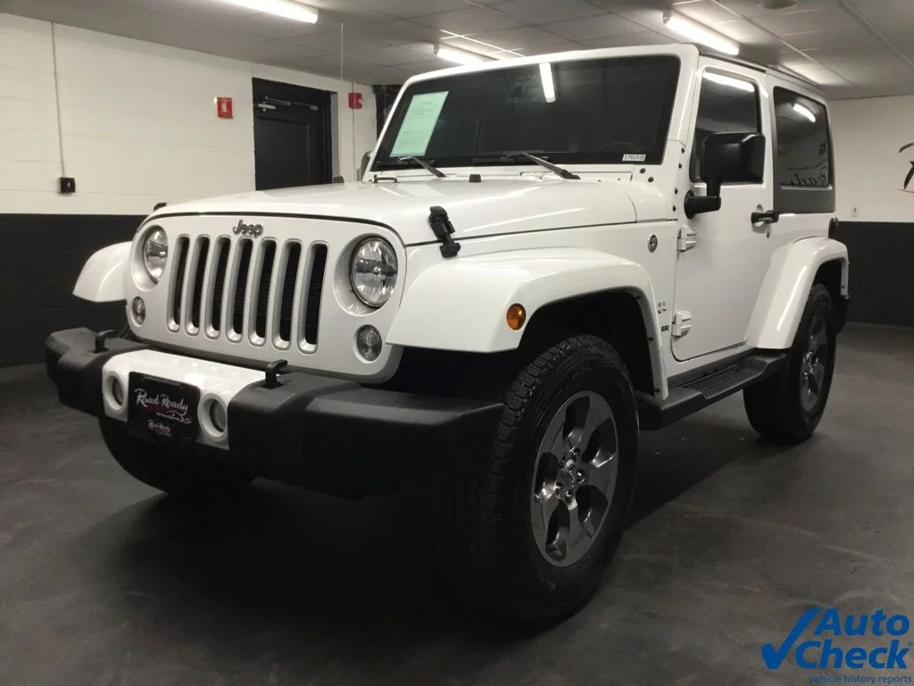 Used 2016 White Jeep Sahara image 5