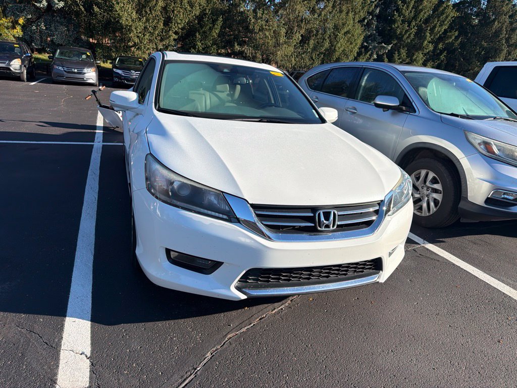 Used 2015 White Orchid Pearl Honda EX-L image 5