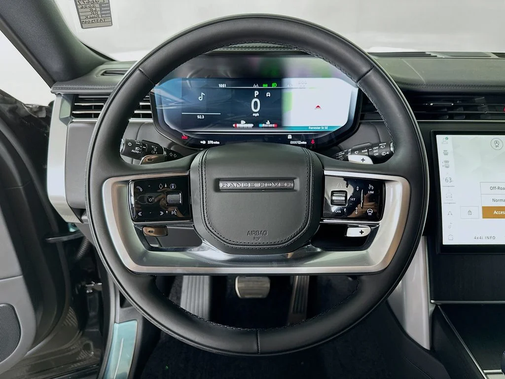 New 2026 Santorini Black Land Rover SE image 12