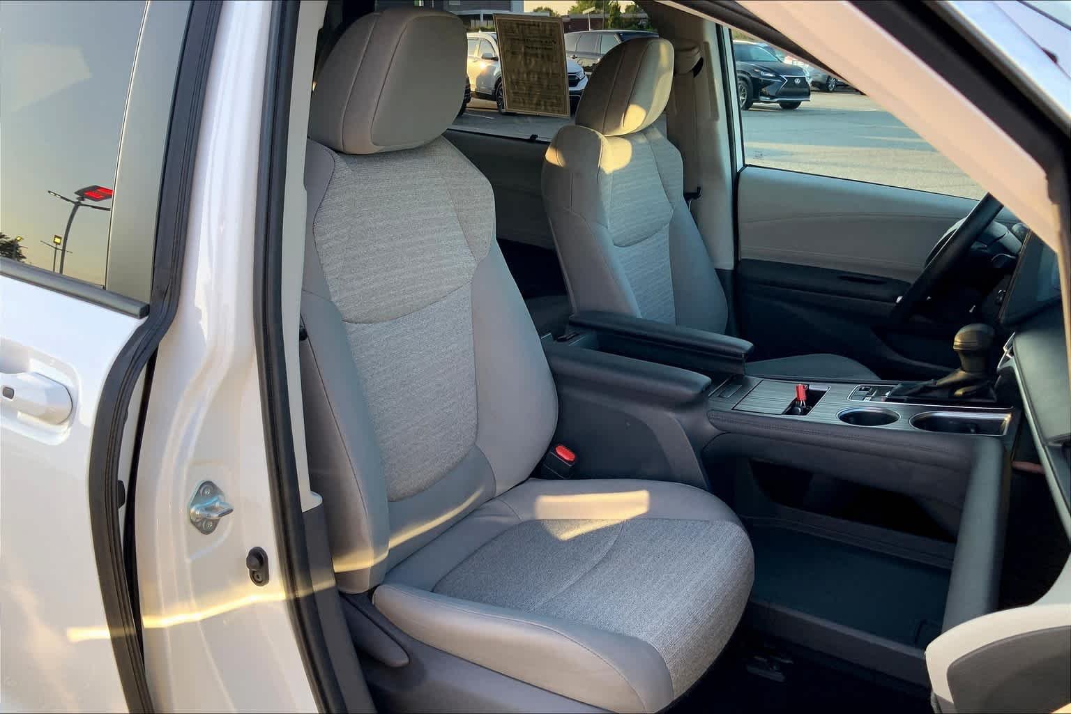 Used 2021 Super White Toyota LE image 9