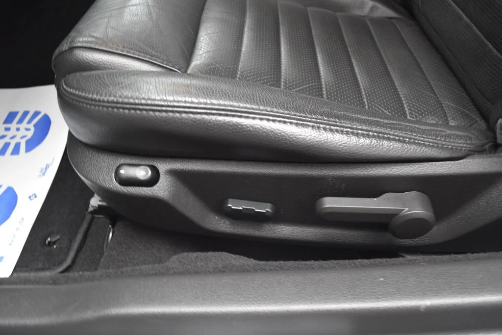 Used 2008 Gray Ford GT Deluxe image 16