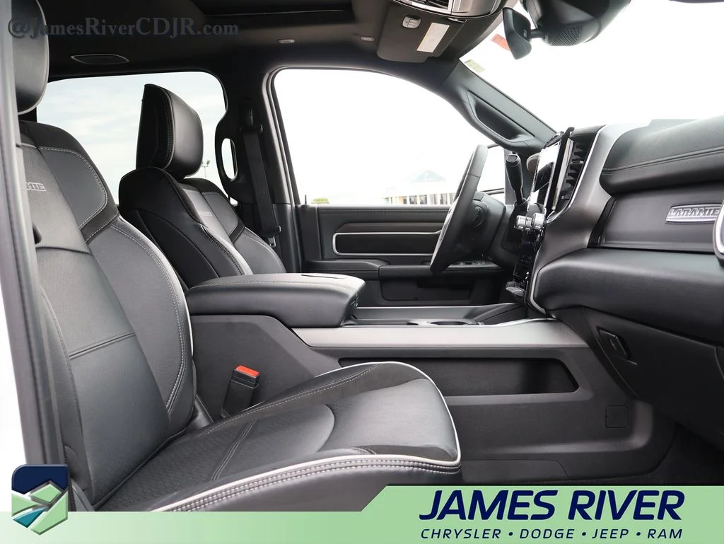 2025 RAM Ram 3500 Pickup Laramie - Photo 9