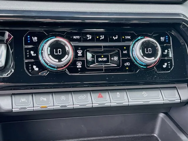 2026 GMC Sierra 1500 AT4 - Photo 11