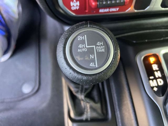 Certified Used 2025 41 Jeep Mojave image 19