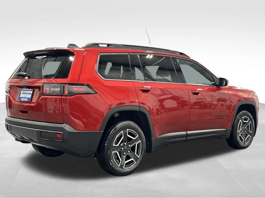 New 2026 Red Hot Pearl-Coat Exterior Paint Jeep Laredo image 9