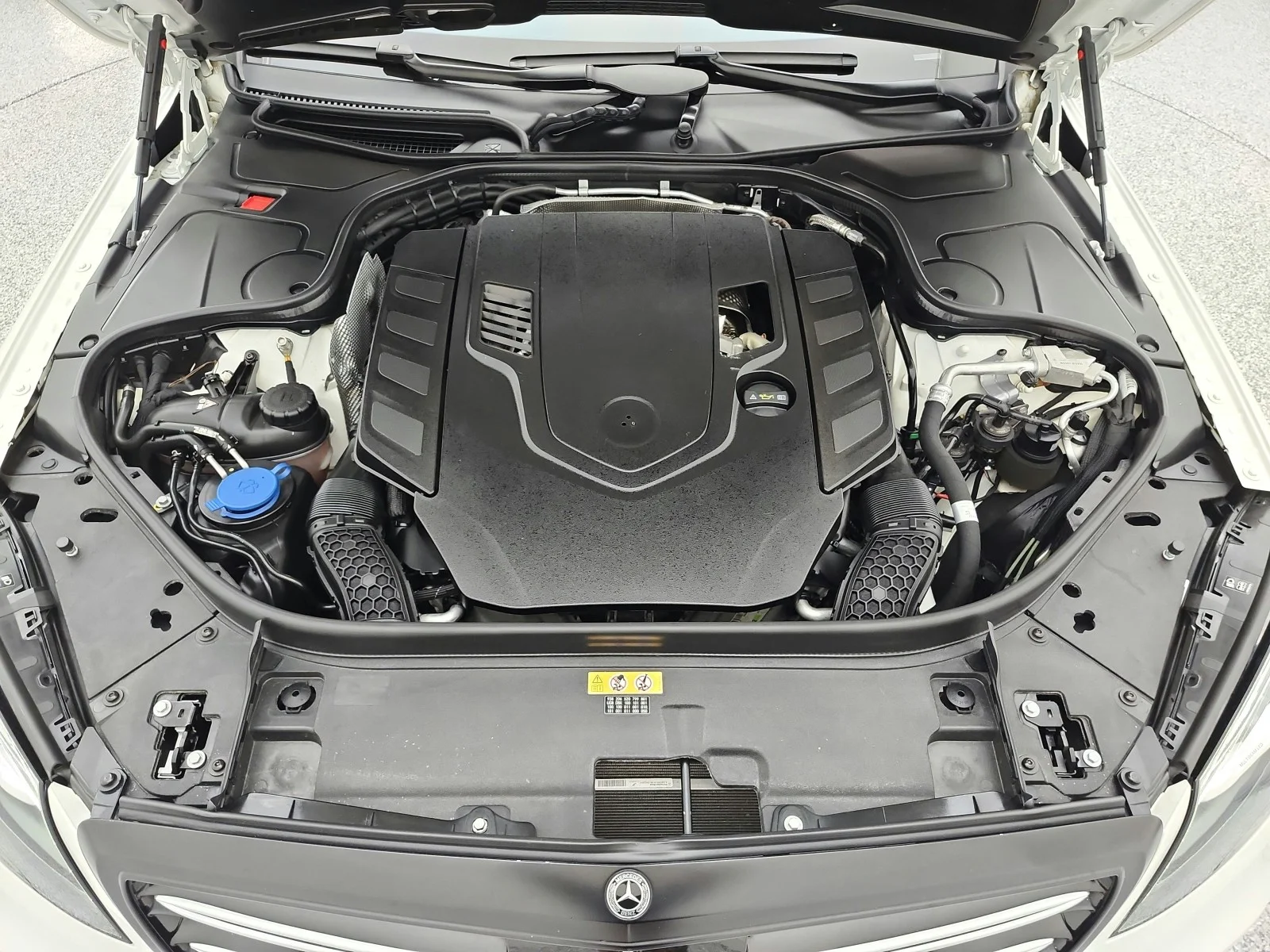 Used 2020 designo Diamond White Mercedes-Benz S 560 Sedan image 16