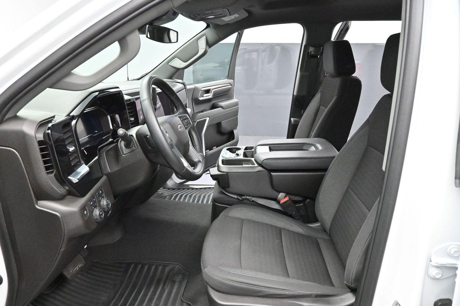 Used 2023 Summit White Chevrolet RST image 12
