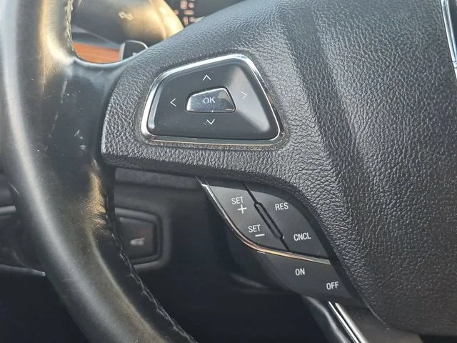 Used 2017 Silver Lincoln Reserve image 18