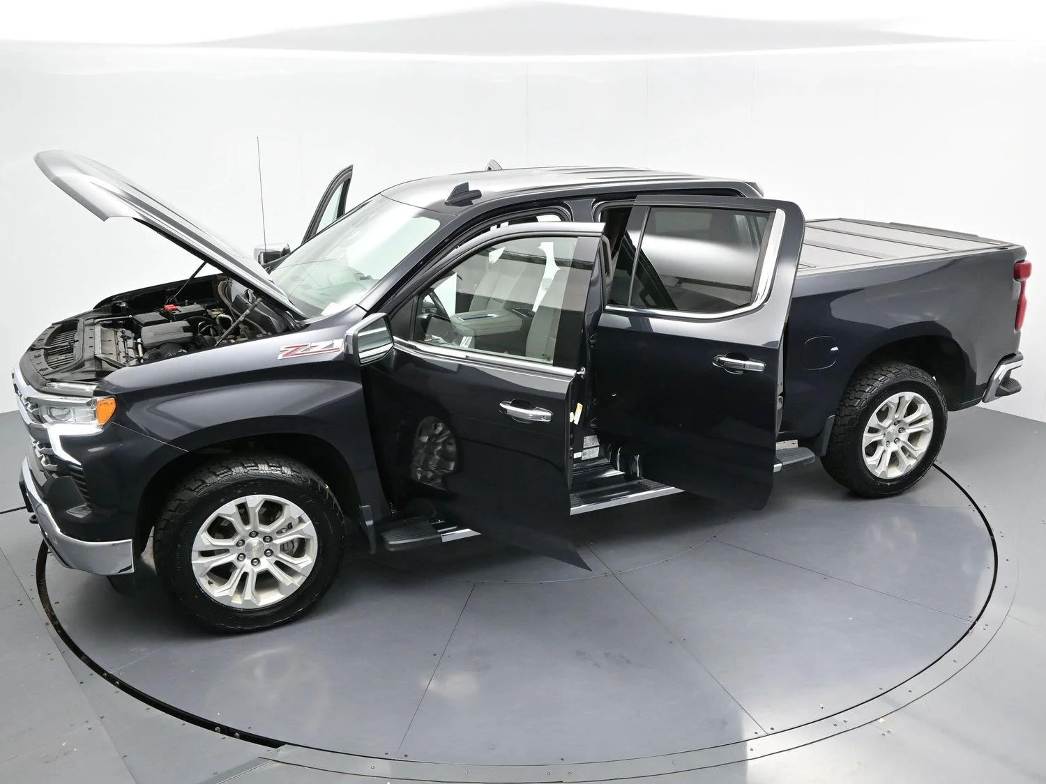 Used 2022 Dark Ash Metallic Chevrolet LTZ image 38