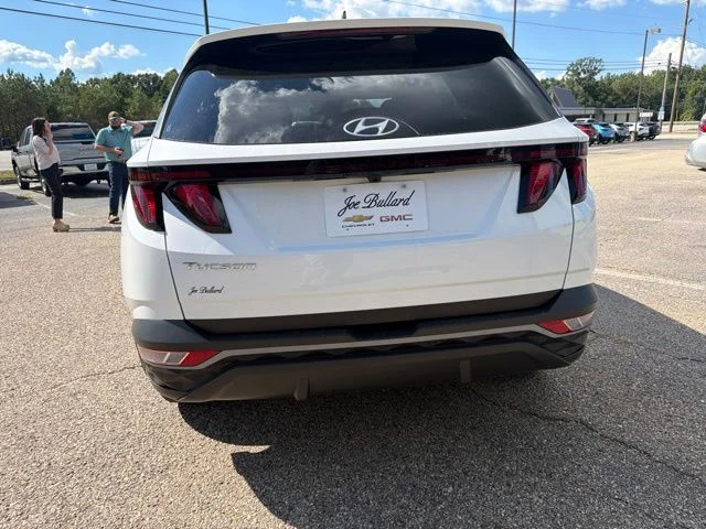 Used 2024 White Pearl Hyundai SEL image 6