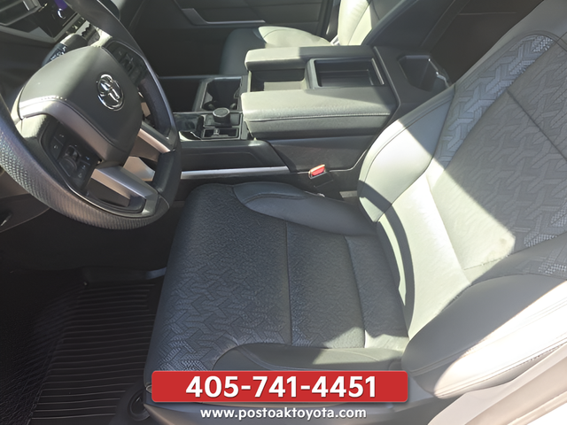 Used 2025  Toyota SR5 image 14