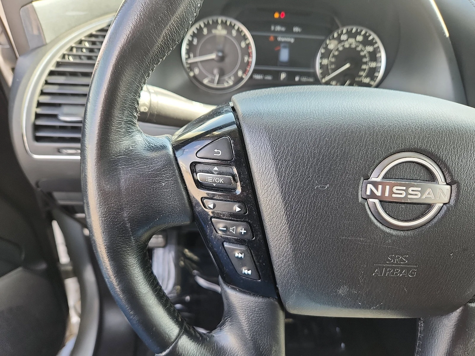 Used 2022 Silver Nissan SV image 22
