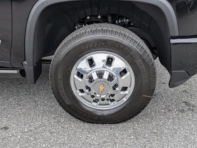 New 2026 Black Chevrolet High Country DRW image 10