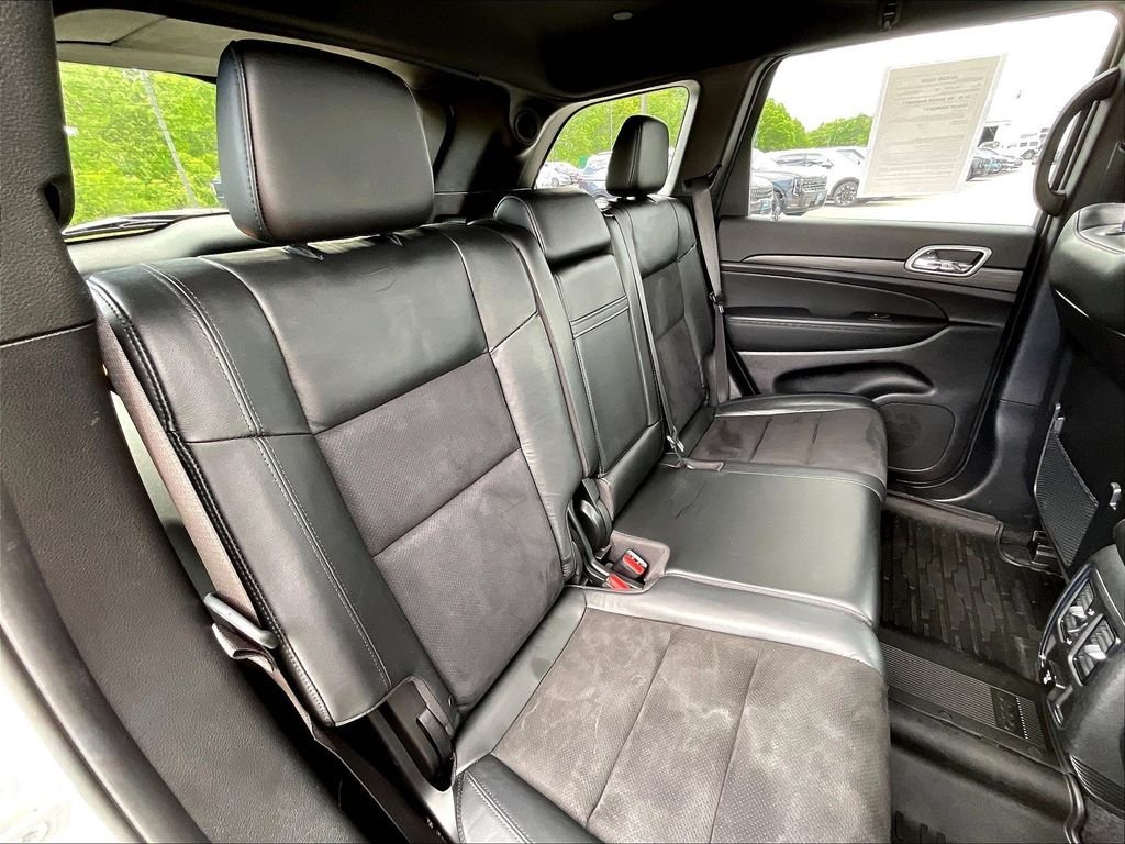 Used 2021 Bright White Clearcoat Jeep Laredo X image 15