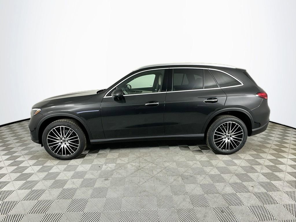 New 2026 Graphite Grey Metallic Mercedes-Benz GLC 300 image 38