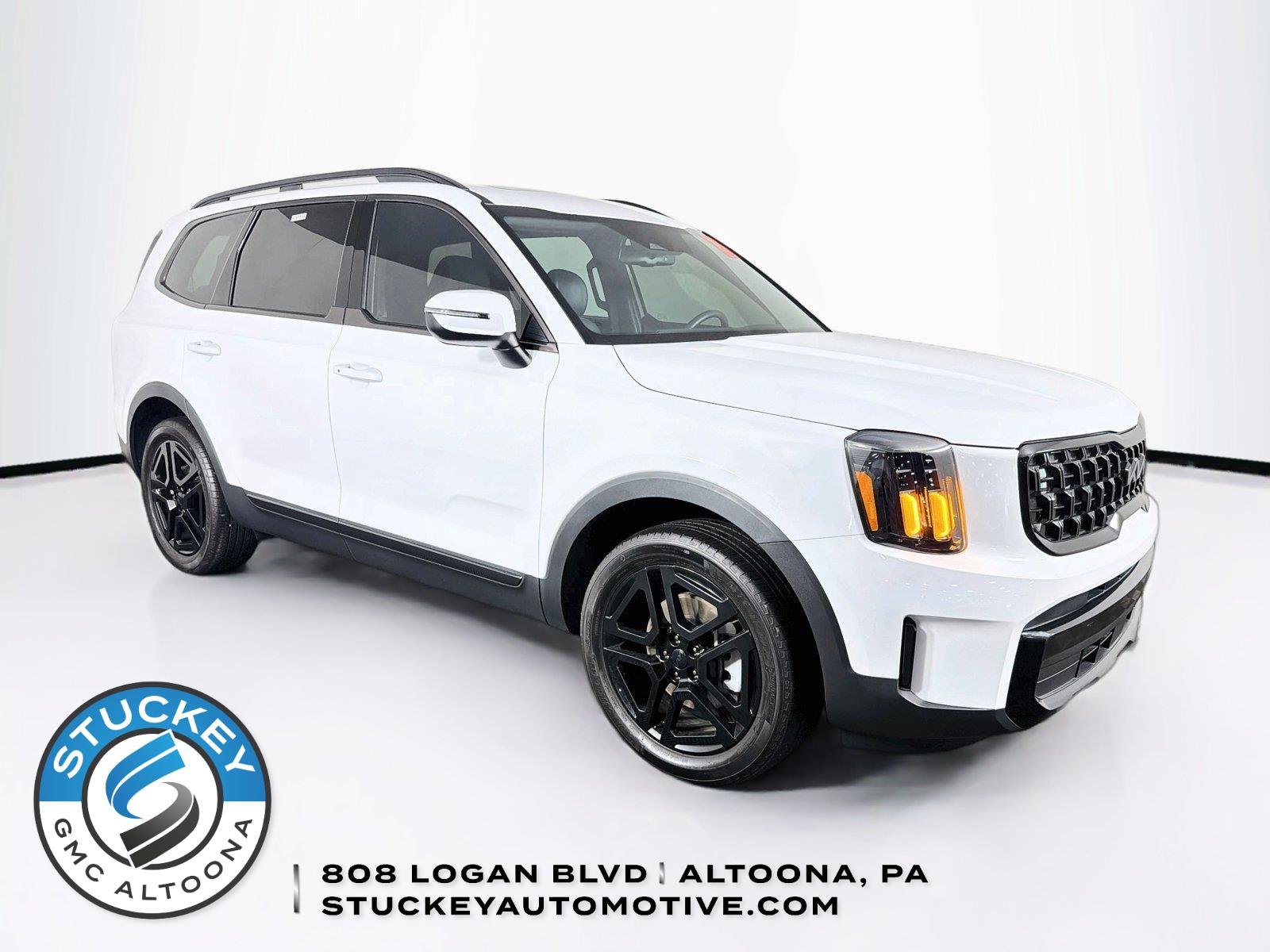 Used 2025  Kia EX X-Line image 1