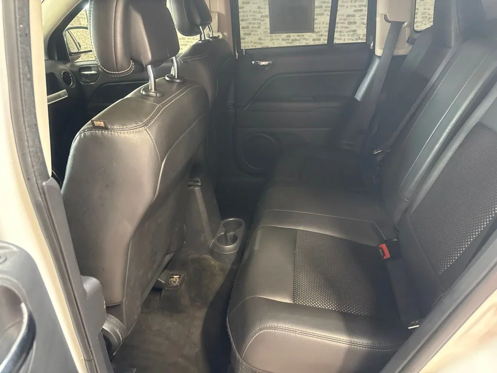 Used 2015 Bright White Clearcoat Jeep Sport image 14