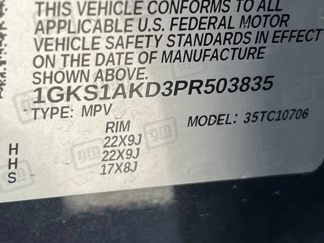 Used 2023 TITANIUM RUSH METALLIC GMC SLE image 14