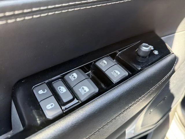Used 2024 White Jeep Series III image 13