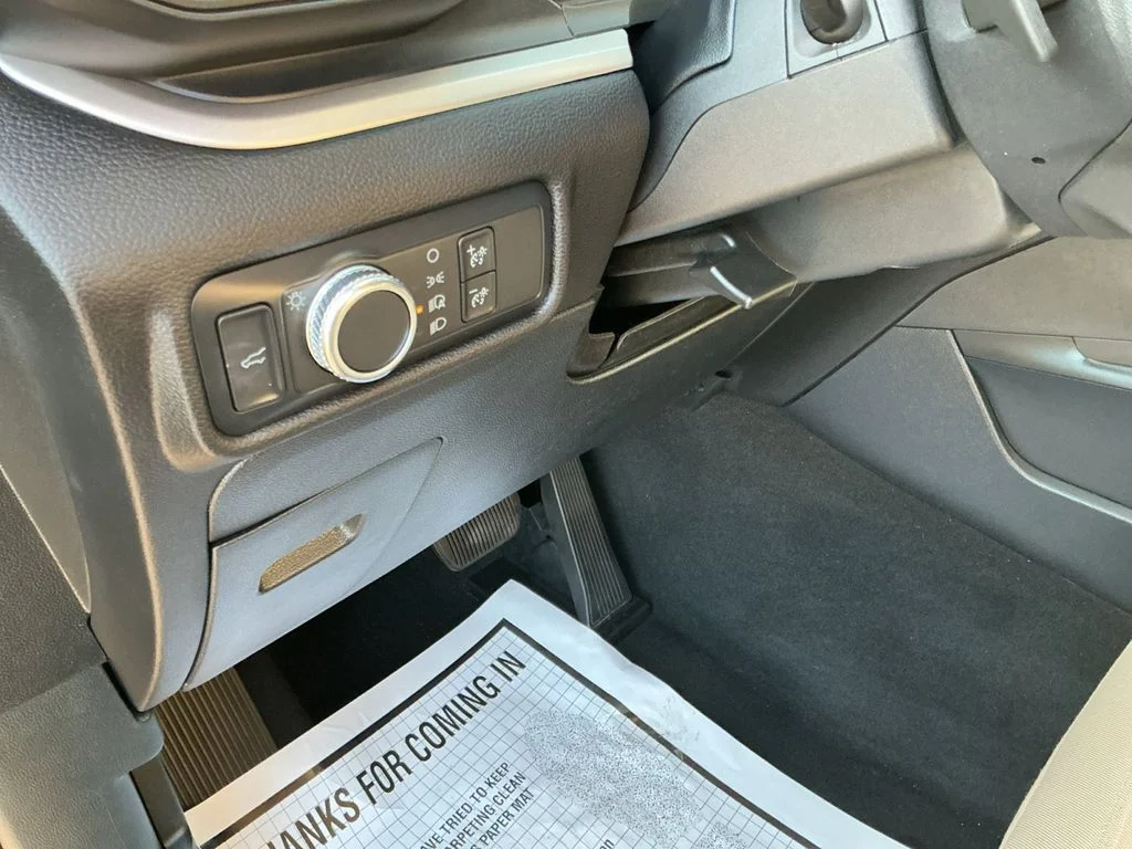 Used 2021 Gray Ford XLT image 26