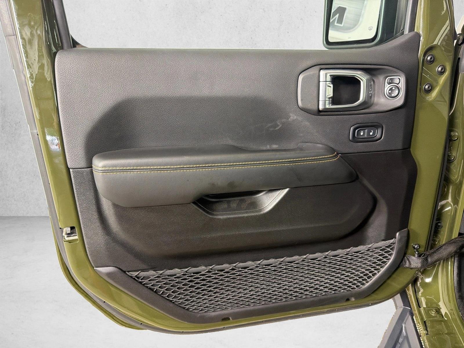 Used 2024 Sarge Green Clearcoat Jeep Sahara image 10