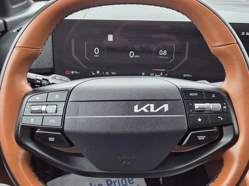 Used 2026 White Kia X-Line image 28