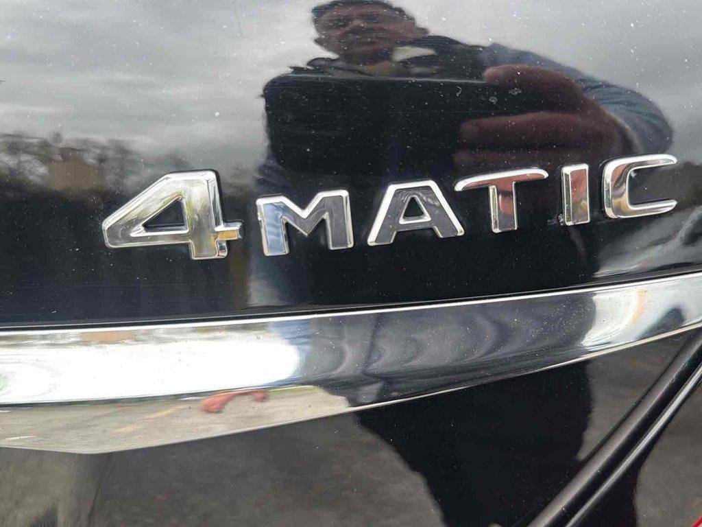 Used 2018 Black Mercedes-Benz 4MATIC® image 21