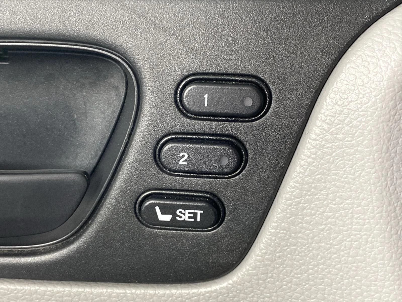 Used 2018 Obsidian Blue Pearl Honda EX-L image 24
