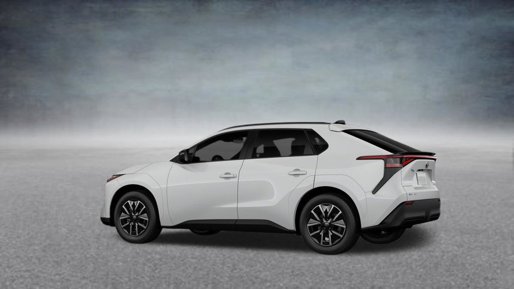 New 2026 Wind Chill Pearl <sup>1</sup> Toyota  XLE image 43